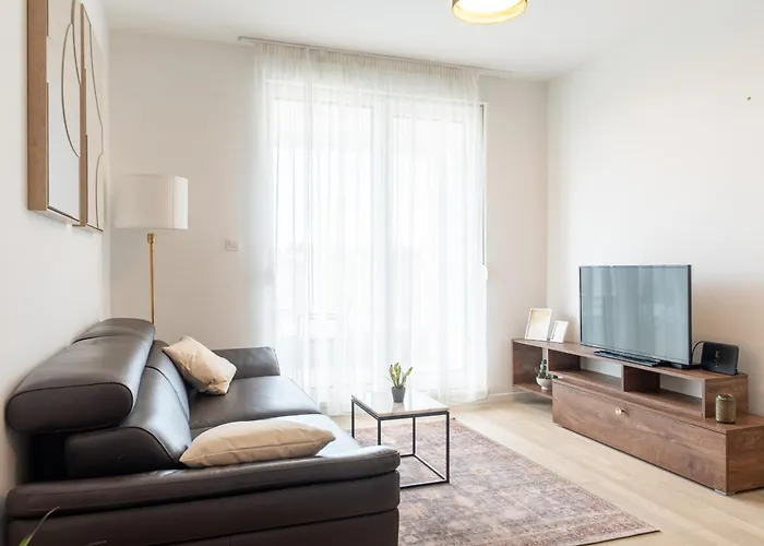 Lucent Escape * Zadar